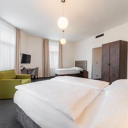 Ea Hotel Victoria Praha Bagian luar foto