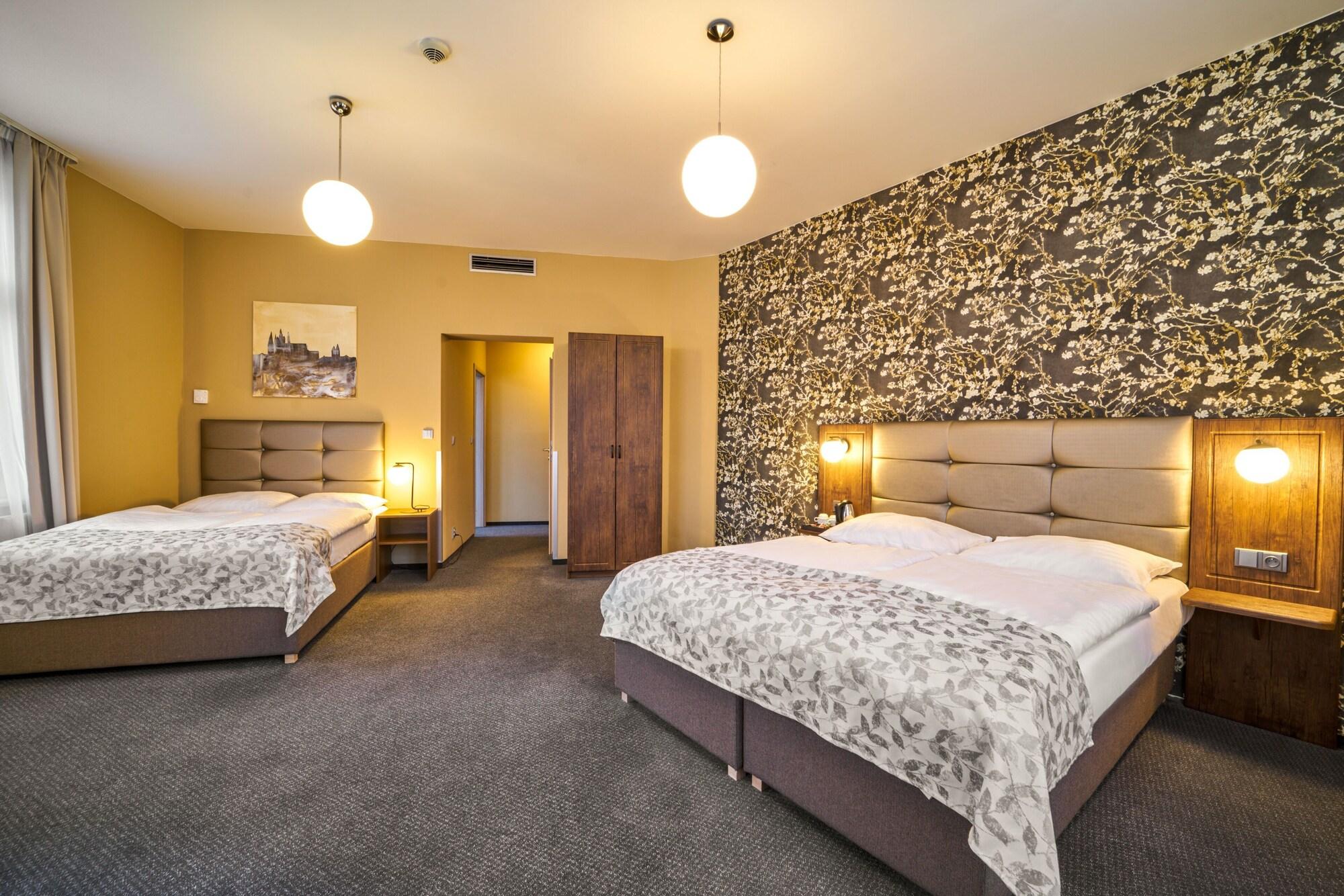 Ea Hotel Victoria Praha Bagian luar foto