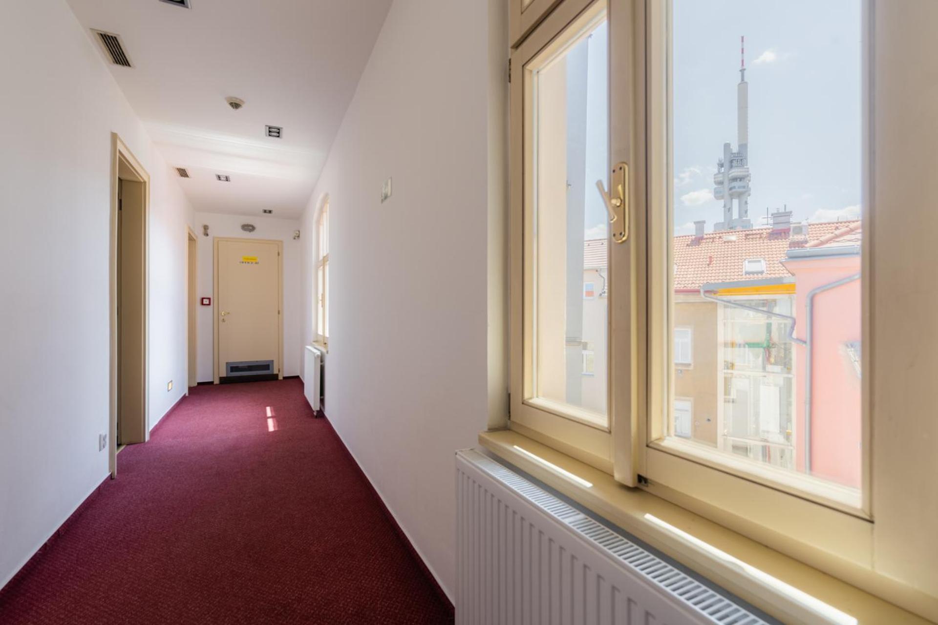 Ea Hotel Victoria Praha Bagian luar foto