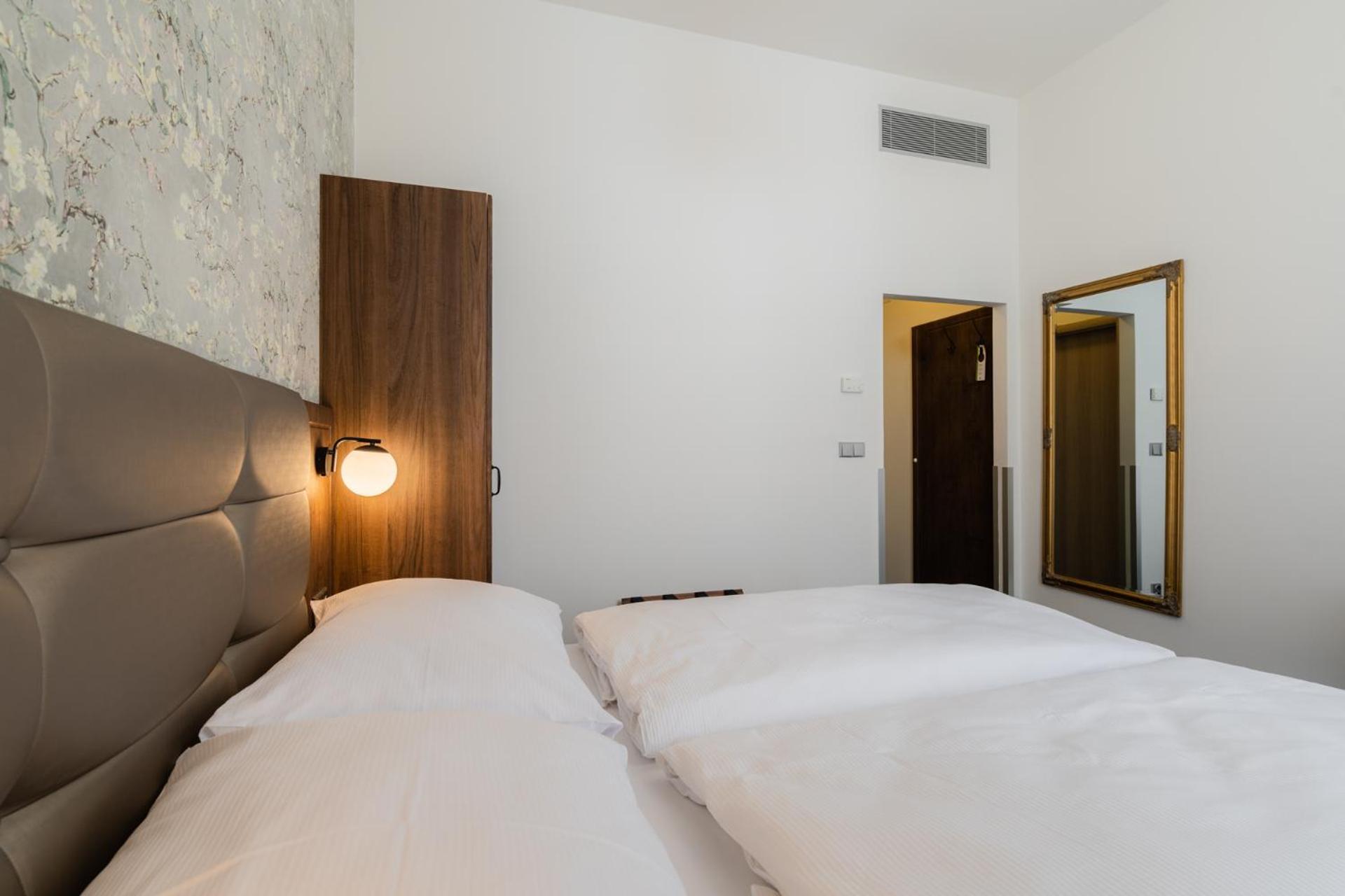 Ea Hotel Victoria Praha Bagian luar foto