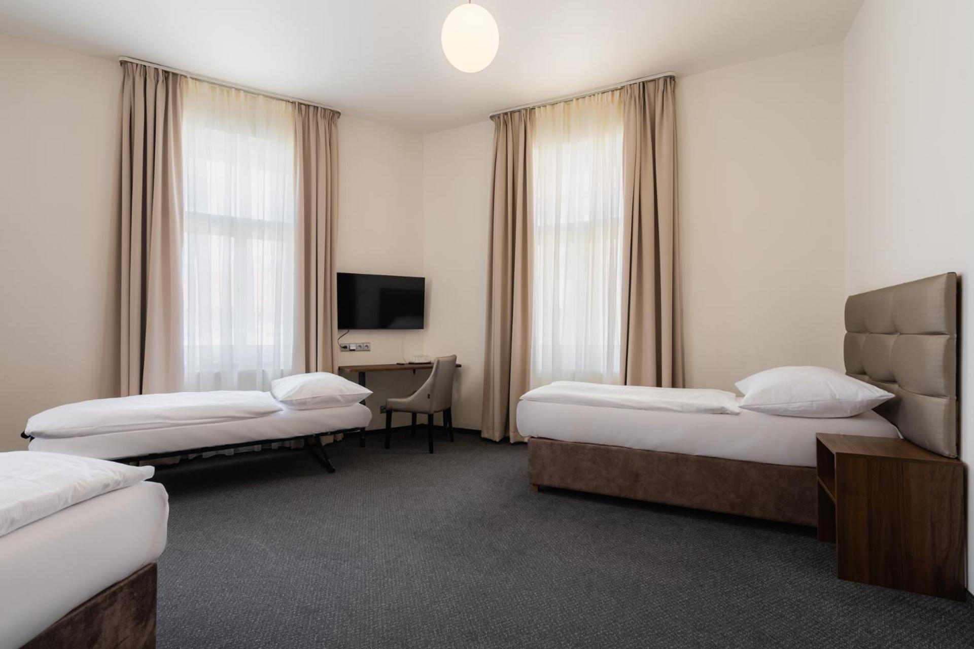 Ea Hotel Victoria Praha Bagian luar foto