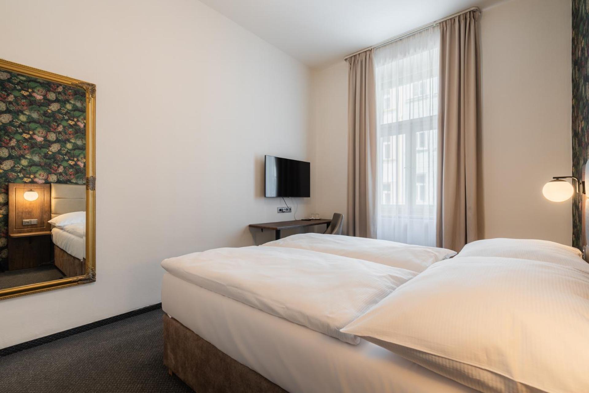 Ea Hotel Victoria Praha Bagian luar foto